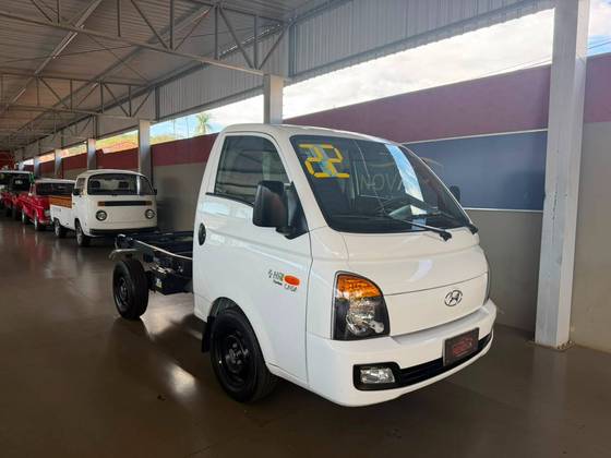 HYUNDAI HR 2.5 LONGO SEM CAÇAMBA 4X2 16V 130CV TURBO INTERCOOLER DIESEL 2P MANUAL HYUNDAI HR 2.5 LONGO SEM CAÇAMBA 4X2 16V 130CV TURBO INTERCOOLER DIESEL 2P MANUAL